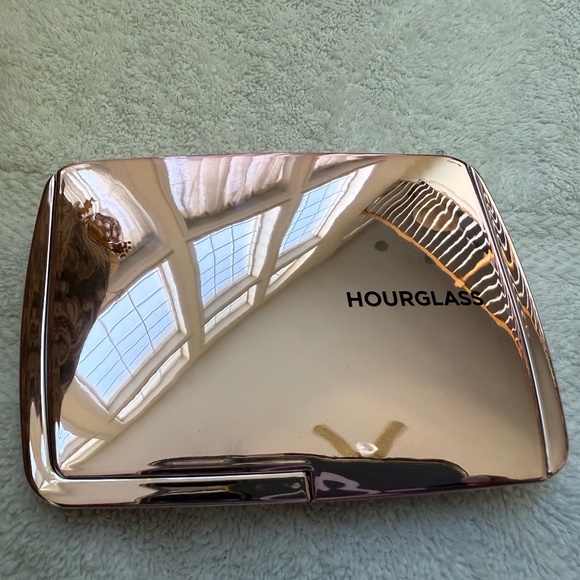 Hourglass Ambient Lighting Edit - Volume 4 Brand New in Box - Picture 3 of 13